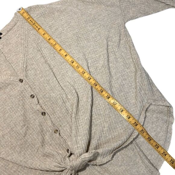 URBAN OUTFITTERS JoJo Thermal Tie Front Waffle Weave Top - Picture 8 of 8